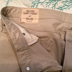 Hollister, tan , jeans, 33x32, excellent condition